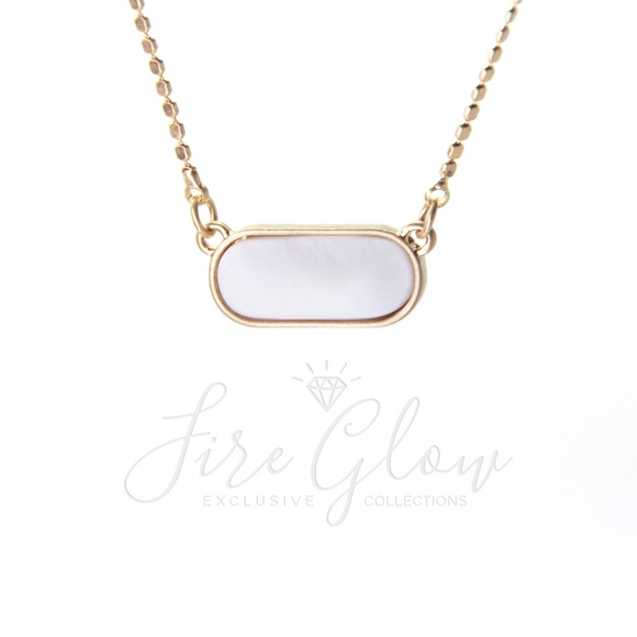White Oval Pendant Necklace - Gold Tone - Picture 10 of 13